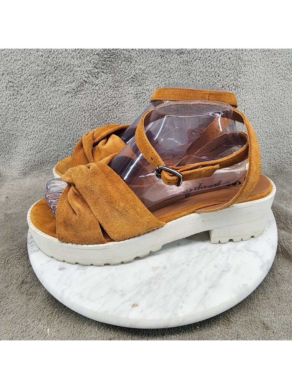 Free People Shoes Womens 8 Essex Brown Suede Strap Sandals *Read*